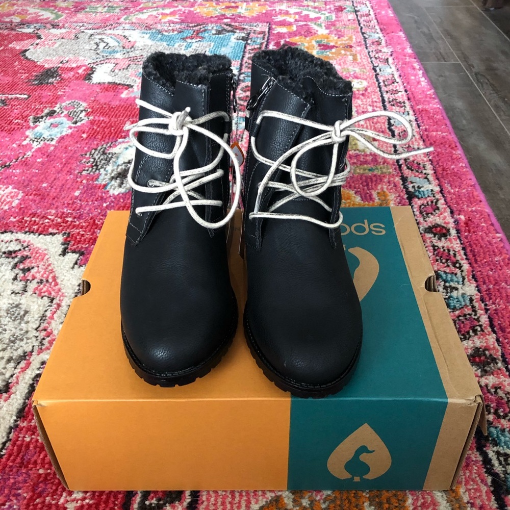 NWT Women’s boots